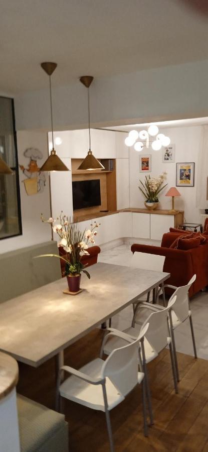 Liege 4420 Rue Jean Jaures 45 Grande Maison Joyeuse Avec Terrasse 30M2 Pour 8 Personnes Maximum Saint-Nicolas  Bagian luar foto