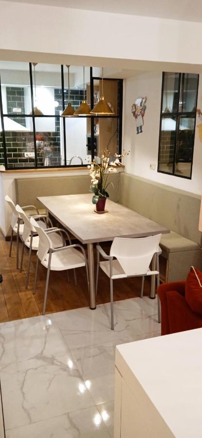 Liege 4420 Rue Jean Jaures 45 Grande Maison Joyeuse Avec Terrasse 30M2 Pour 8 Personnes Maximum Saint-Nicolas  Bagian luar foto