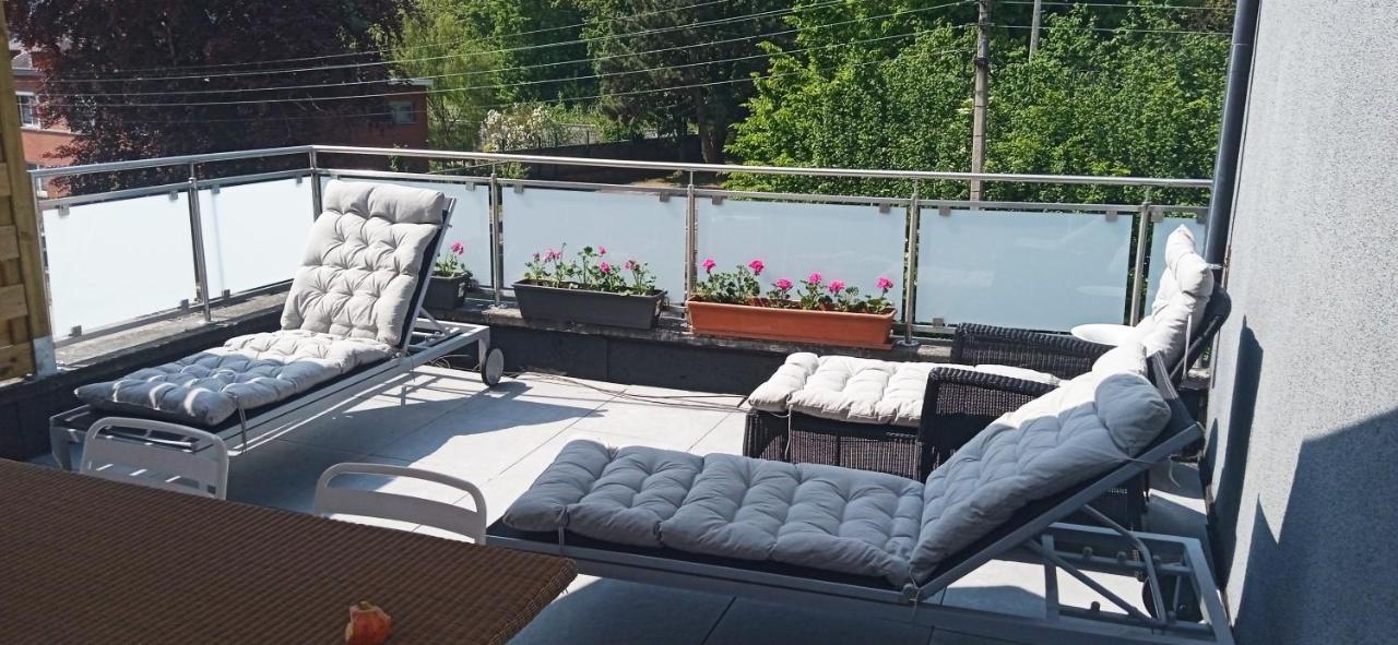 Liege 4420 Rue Jean Jaures 45 Grande Maison Joyeuse Avec Terrasse 30M2 Pour 8 Personnes Maximum Saint-Nicolas  Bagian luar foto